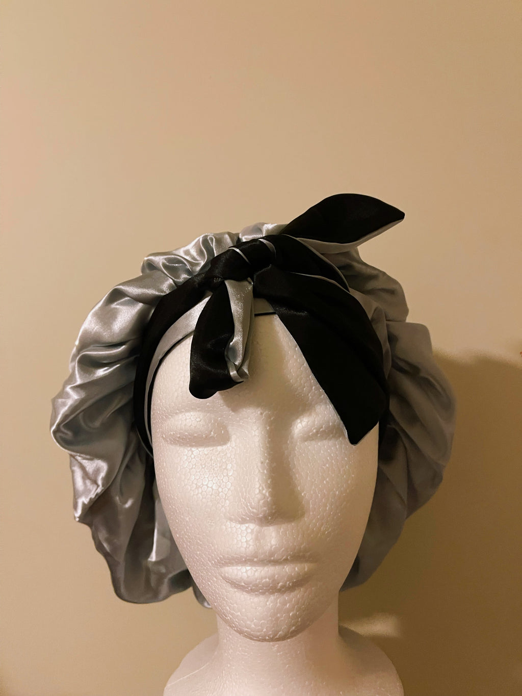 Bonnet with Long Band